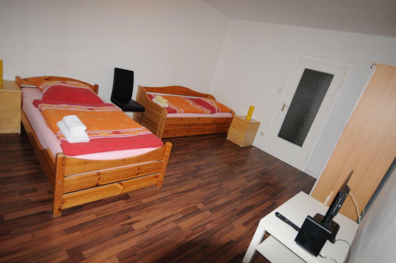 Messezimmer Laatzen Hannover Exterior photo